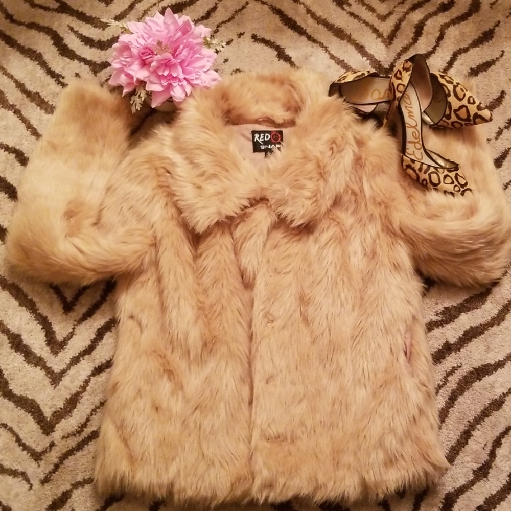 💖NWT FURRY COAT💖